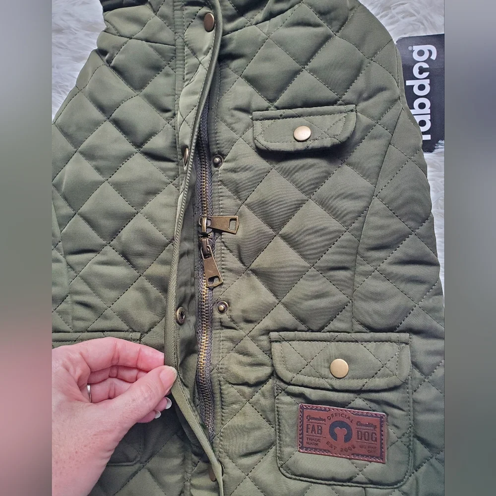 Fab Dog Quilted Barn Dog Coat Olive Green Size 16
